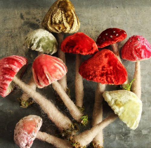 Velvet and Felt Mushrooms.Creating your Fairy Garden can begin by adding mushrooms that you can DIY|fairiehollow.com