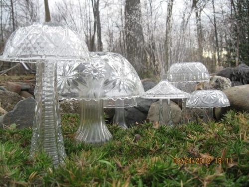 Glass MushroomsCreating your Fairy Garden can begin by adding mushrooms that you can DIY |fairiehollow.com 